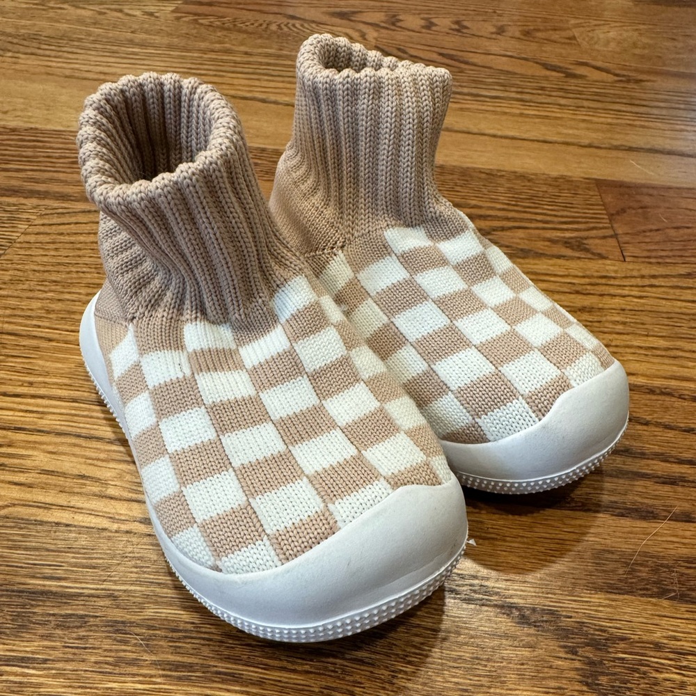 Non Skid Infant Indoor Walking Shoes Unused